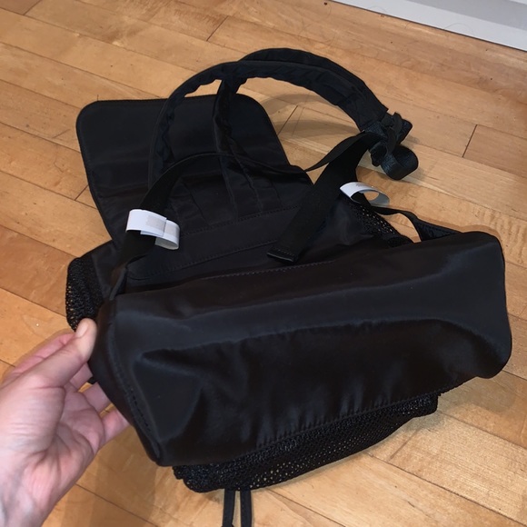 🎒NWT - F21 netted mini backpack - Picture 7 of 9